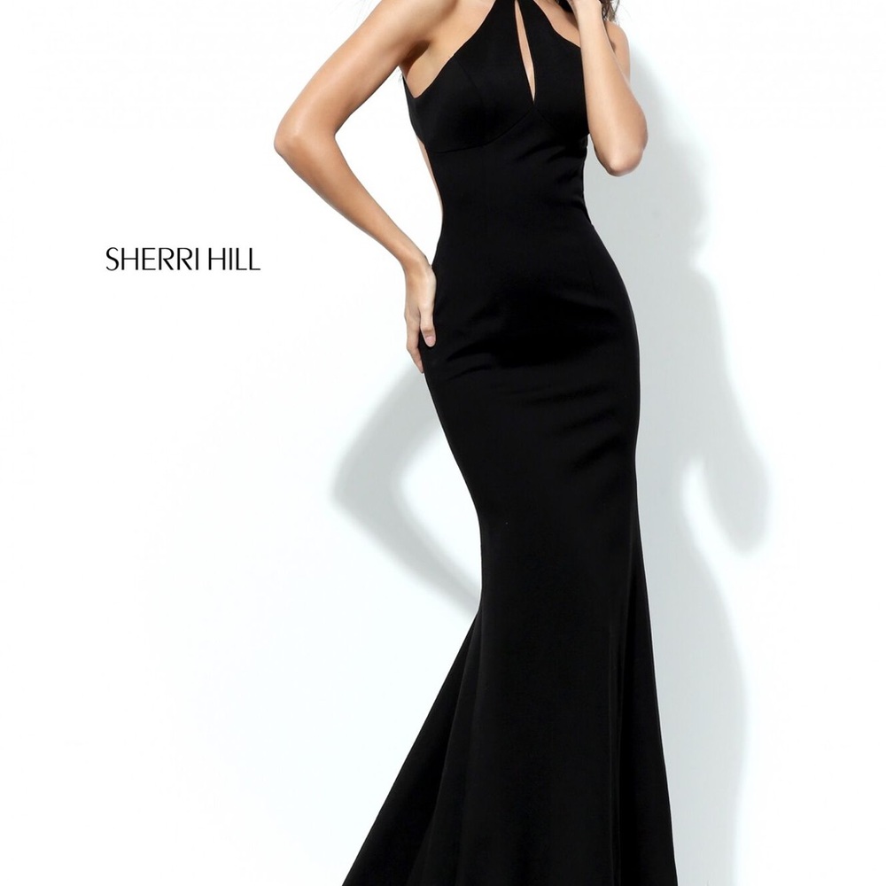 Sherri Hill - Picture 2 of 5